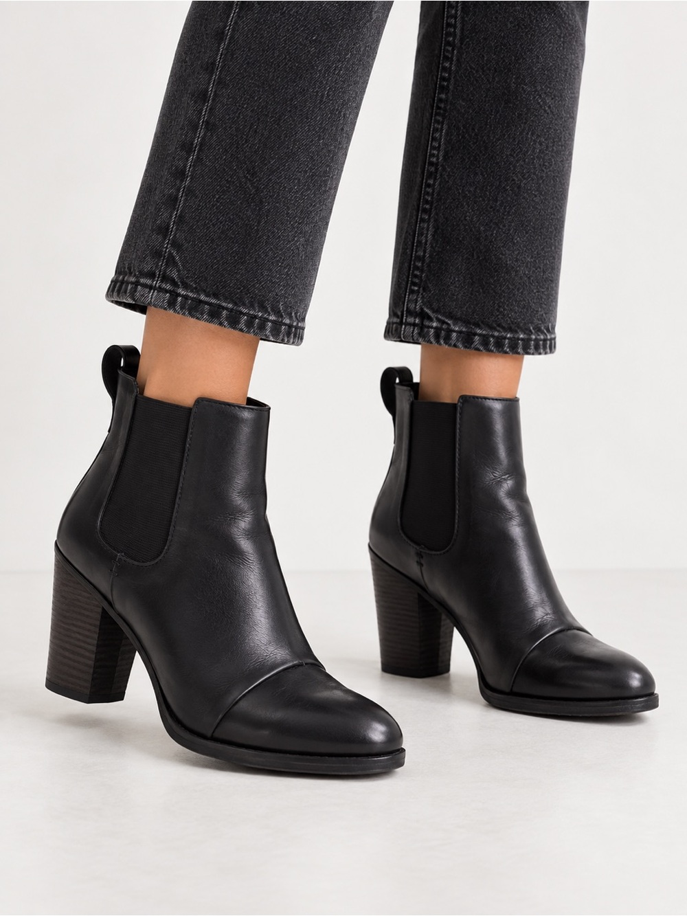 Belle Sigerson Morrison Leather Boots Stacked Heel moto bootie Chelsea black 9.5